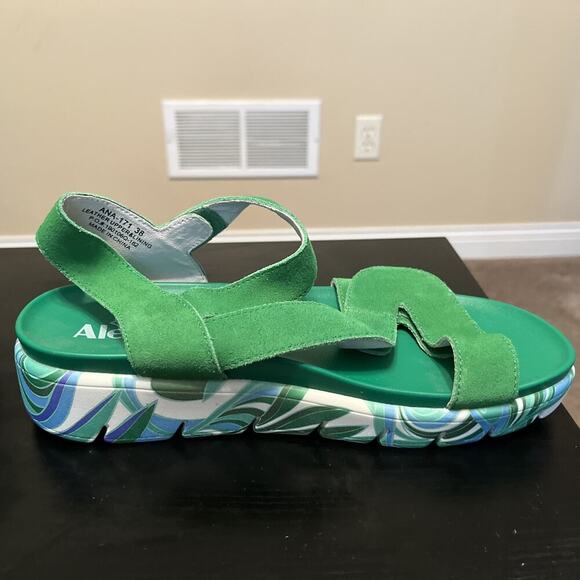 ALEGRIA BY PG LITE GREEN SUEDE ADUSTABLE STRAP FLAT ANA-171 SANDALS 38 / 7.5 - Picture 11 of 13